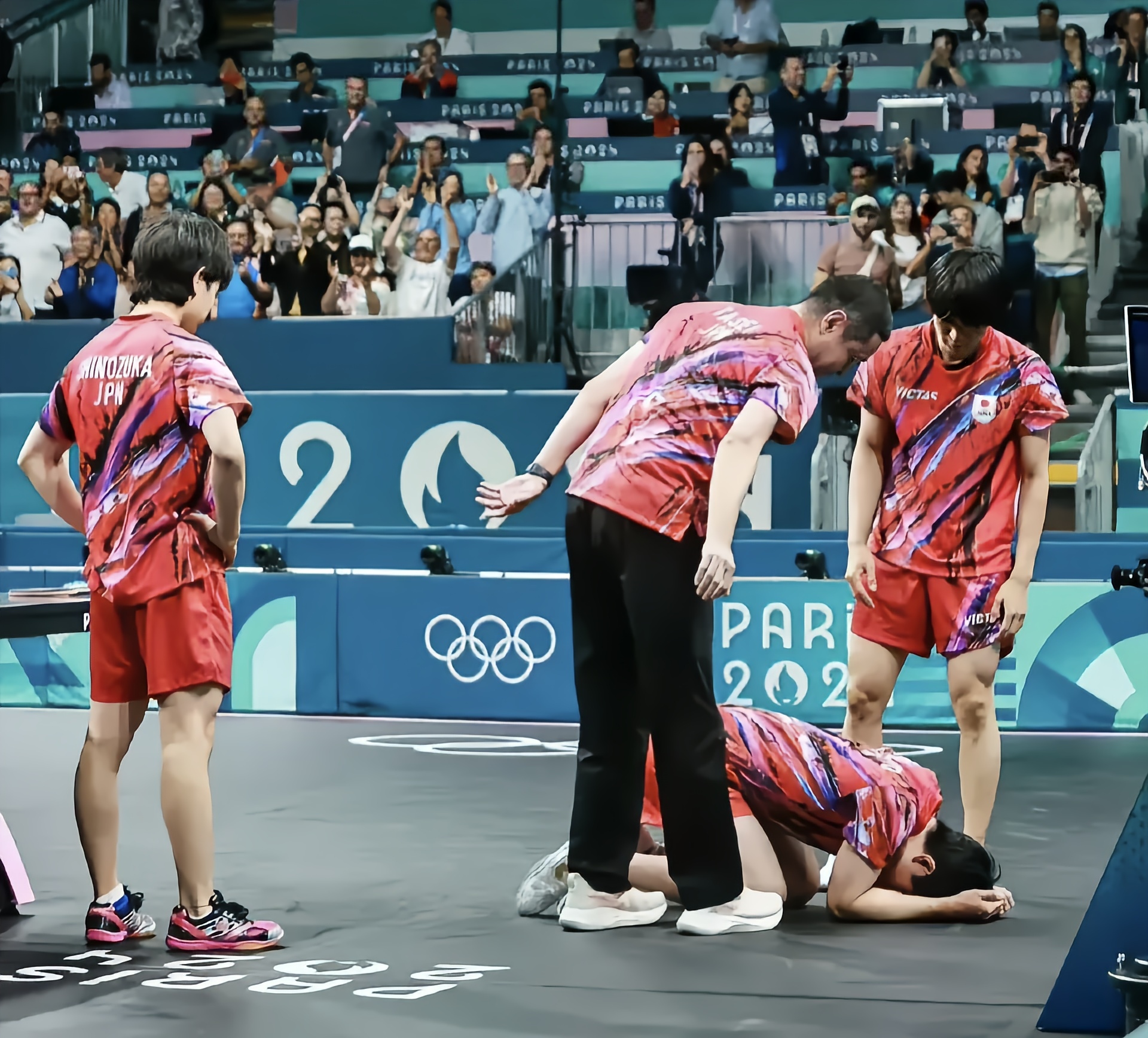 韩国队力克瑞典队，张本智和点燃赛场